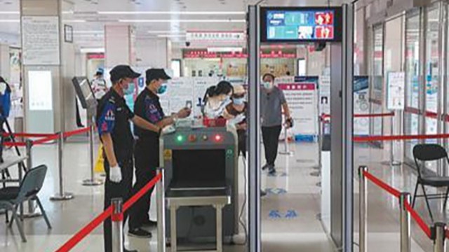 醫(yī)院安全，關(guān)乎每一個生命！金屬安檢門守護醫(yī)護人員的每一天