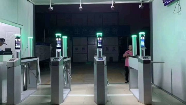 智能安檢門廠家分享人臉識別閘機普遍用在哪些領(lǐng)域？